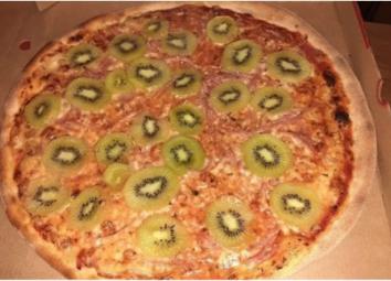 Pizza al kiwi foto tratta da internet